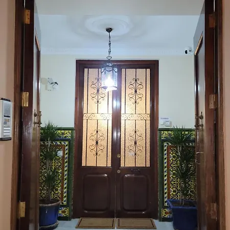 Apartamento La Flamenka Apartment *